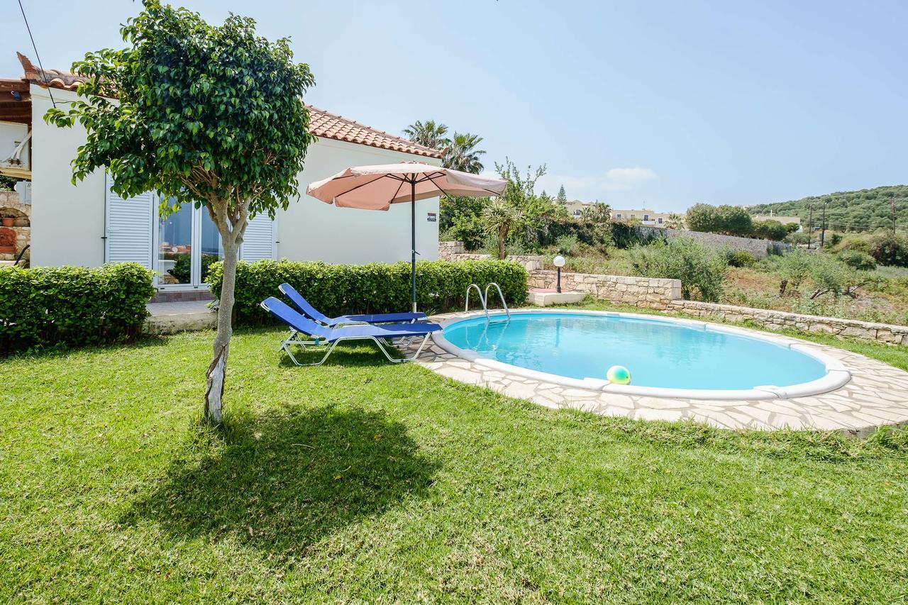 Chill And Relax In A Home With Pool Near The Beach Almirida エクステリア 写真